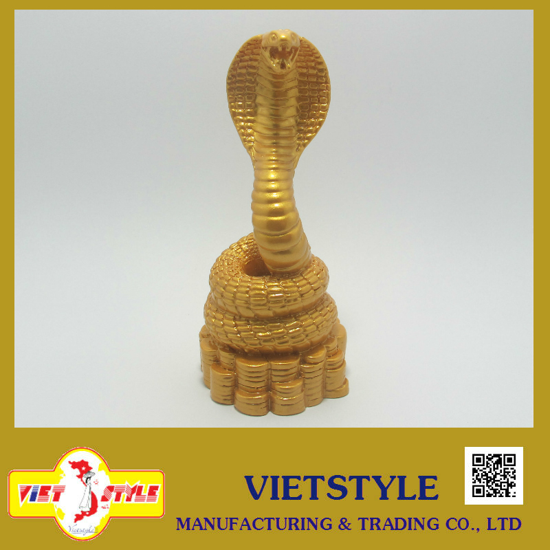 Tượng rắn vàng - Biểu tượng của quyền lực và sự thịnh vượng